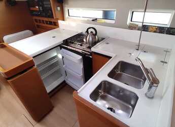 Chartern Sie segelboot in Volos - Sun Odyssey 440
