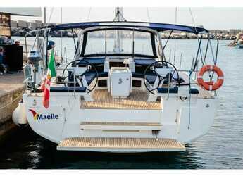 Rent a sailboat in Marina di Portorosa - Oceanis 51.1