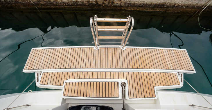 Rent a sailboat in Marina di Portorosa - Oceanis 41 Style