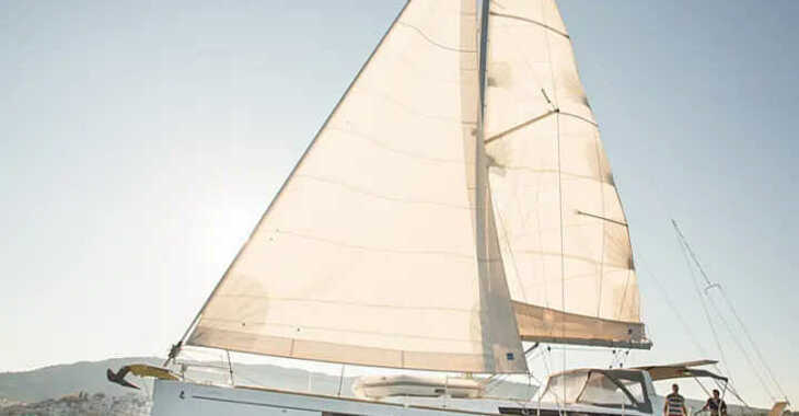 Chartern Sie segelboot in Marina Skiathos  - Oceanis 48