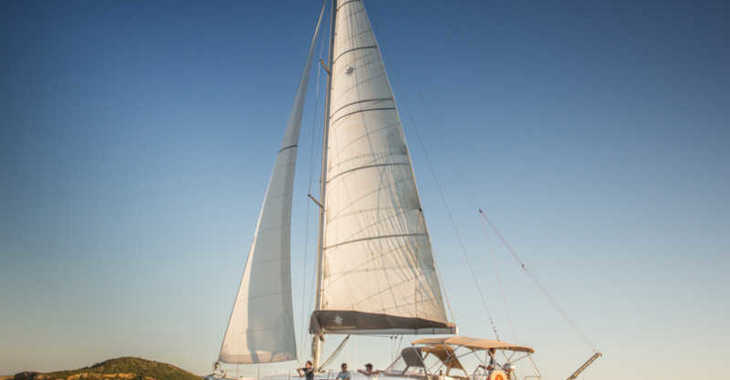 Rent a sailboat in Marina Skiathos  - Sun Odyssey 519 (AC, Gen)