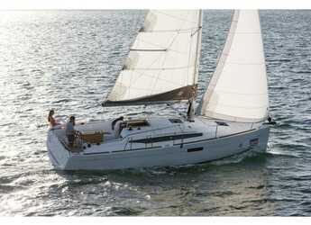 Chartern Sie segelboot in Marina di Portorosa - Jeanneau Sun Odissey 349