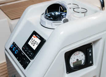 Rent a sailboat in Porto Capo d'Orlando Marina - Sun Odyssey 490