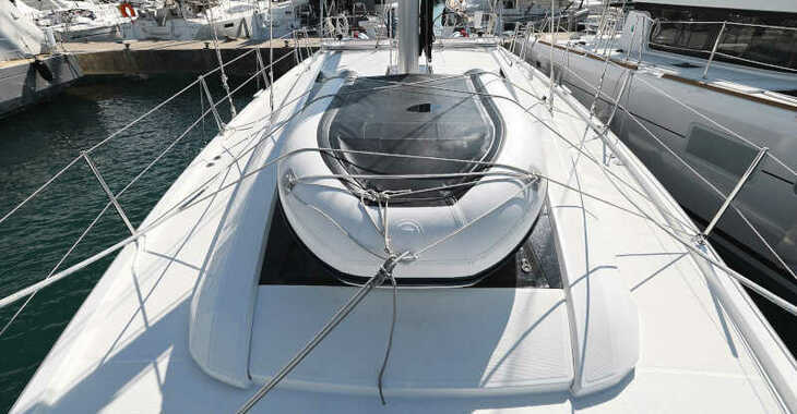 Rent a sailboat in Marina Sukosan (D-Marin Dalmacija) - Oceanis 51.1