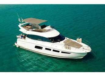 Chartern Sie motorboot in Marina di Cannigione - Prestige 500 Fly