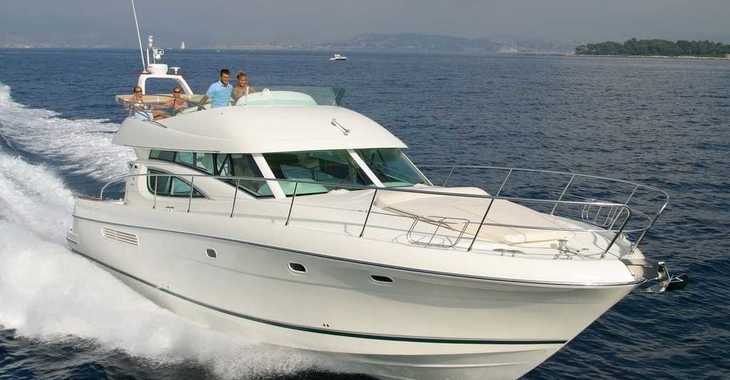 Rent a yacht in Marina di Cannigione - Prestige 46 Fly-a
