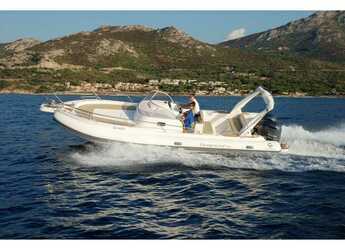 Louer bateau à moteur à Marina di Cannigione - Tempest 900
