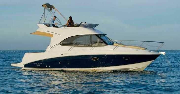 Chartern Sie motorboot in Marina di Cannigione - Antares 32 Fly