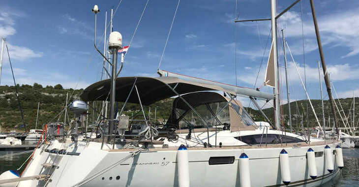 Rent a sailboat in Kremik Marina - Jeanneau 57