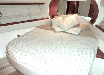 Alquilar yate en Marina Ibiza - Pershing 43