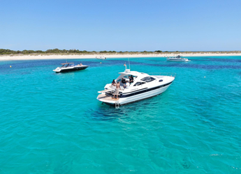 Alquilar yate en Marina Ibiza - Pershing 43