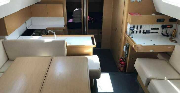 Rent a sailboat in Muelle de la lonja - Elan 50 Impression
