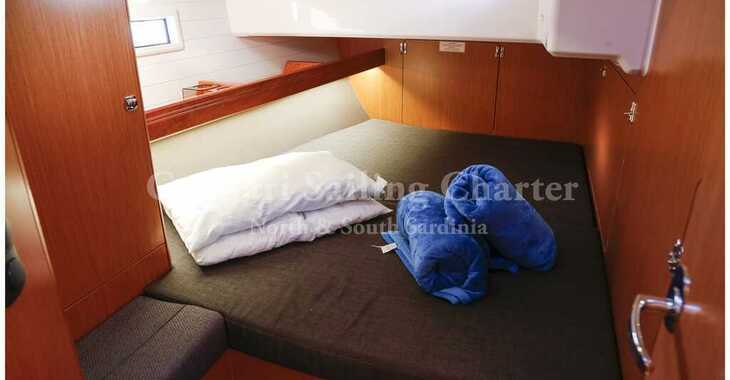 Rent a sailboat in Cagliari port (Karalis) - Bavaria Cruiser 46 