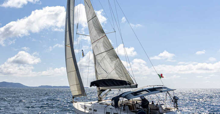 Rent a sailboat in Marina di Scarlino - Bavaria Cruiser 50