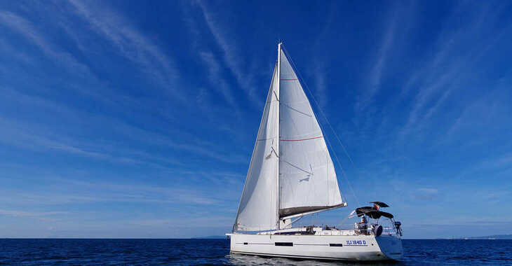 Rent a sailboat in Marina di Scarlino - Dufour 520 GL