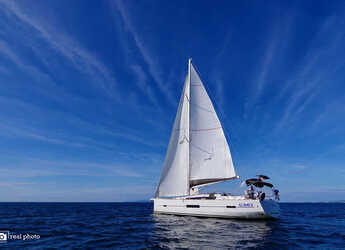 Rent a sailboat in Marina di Scarlino - Dufour 520 GL
