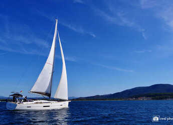 Rent a sailboat in Marina di Scarlino - Dufour 520 GL