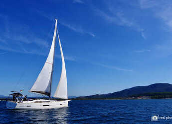 Chartern Sie segelboot in Marina di Scarlino - Dufour 520 GL