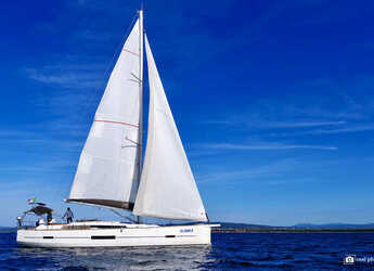 Chartern Sie segelboot in Marina di Scarlino - Dufour 520 GL
