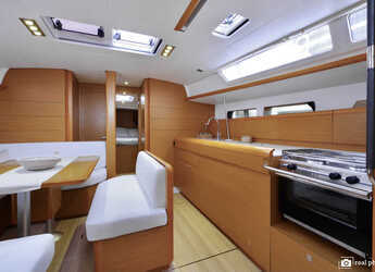 Rent a sailboat in Marina di Scarlino - Sun Odyssey 469