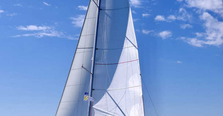 Chartern Sie segelboot in Marina di Scarlino - Oceanis 45