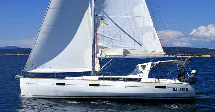 Rent a sailboat in Marina di Scarlino - Oceanis 45