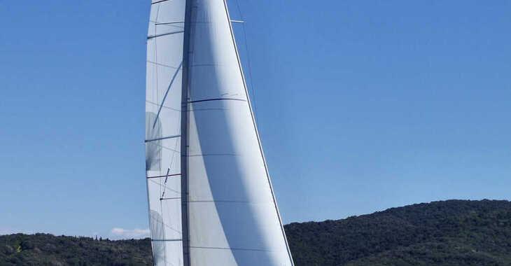 Rent a sailboat in Marina di Scarlino - Oceanis 45