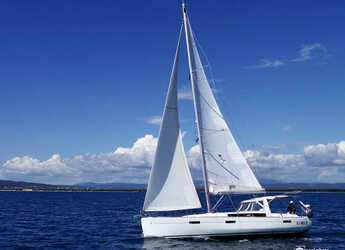 Chartern Sie segelboot in Marina di Scarlino - Oceanis 45