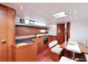 Rent a sailboat in Marina di Scarlino - Oceanis 45