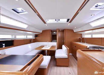 Rent a sailboat in Marina di Scarlino - Sun Odyssey 519