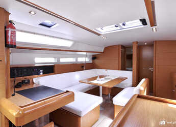 Rent a sailboat in Marina di Scarlino - Sun Odyssey 519