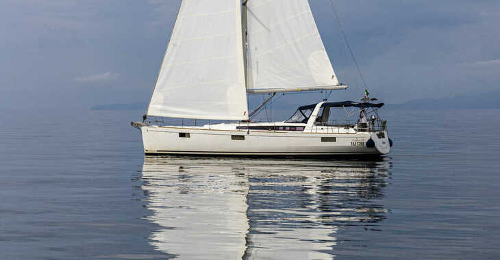 Rent a sailboat in Marina di Scarlino - Oceanis 48