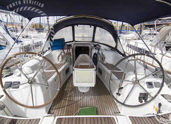 Rent a sailboat in Muelle de la lonja - Oceanis 40