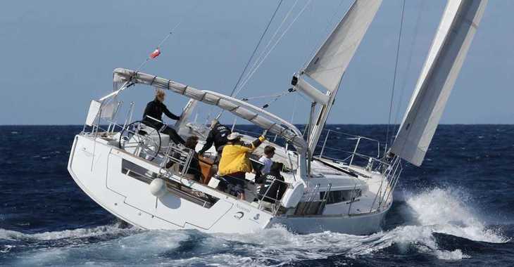 Rent a sailboat in Marina di Portisco - Oceanis 55
