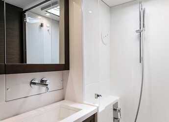 Rent a catamaran in Marina di Portisco - Lagoon 450 Flybridge