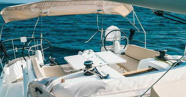 Rent a sailboat in Marina di Portisco - Sun Odyssey 490