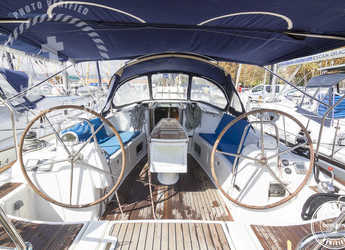 Rent a sailboat in Muelle de la lonja - Oceanis 43