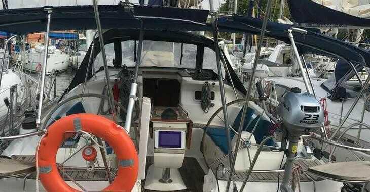Rent a sailboat in Muelle de la lonja - Elan 434 Impression