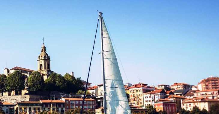 Rent a sailboat in Bilbao - Jeanneau Sun Odissey 40.30