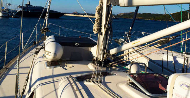 Rent a sailboat in Marina di Cannigione - Bavaria 46