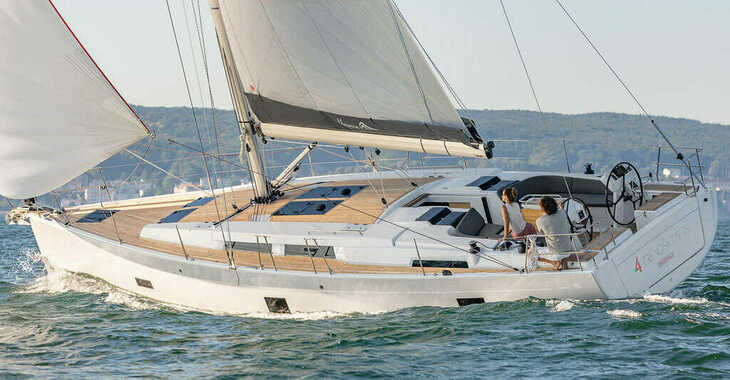 Rent a sailboat in Marina Kastela - Hanse 458