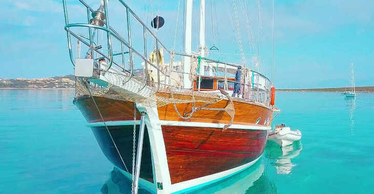 Rent a schooner in Marina di Cannigione - Victoria