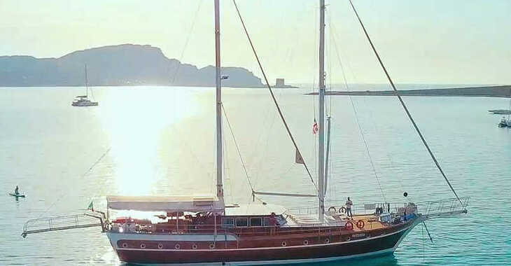Rent a schooner in Marina di Cannigione - Victoria
