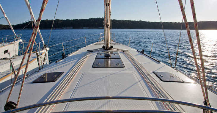 Rent a sailboat in Marina Lošinj - Bavaria 46 Cruiser