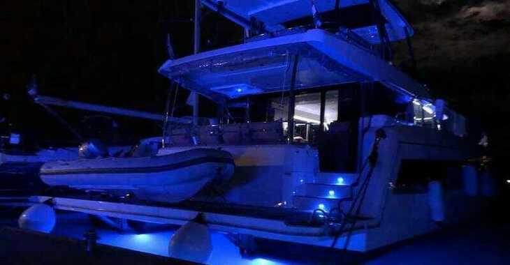 Rent a power catamaran  in Marina Mandalina - MY 44 Fountaine Pajot