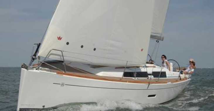 Rent a sailboat in Contra Muelle Mollet - Dufour 335 Grand Large