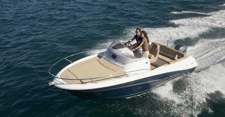 Chartern Sie motorboot in Cala Ratjada - Jeanneau Cap Camarat 7.8