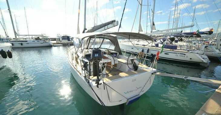Rent a sailboat in Marina di Portisco - Dufour 360 GL