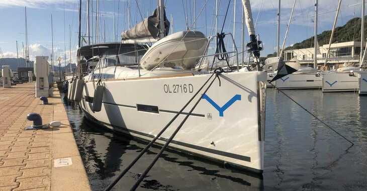 Rent a sailboat in Marina di Portisco - Dufour 412 Grand large