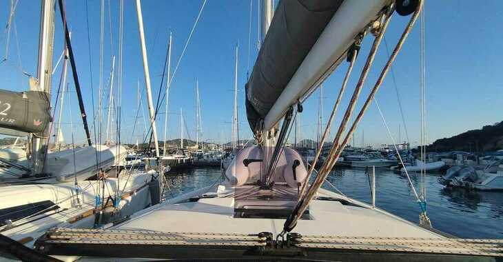 Rent a sailboat in Marina di Portisco - Dufour 390 Grand Large